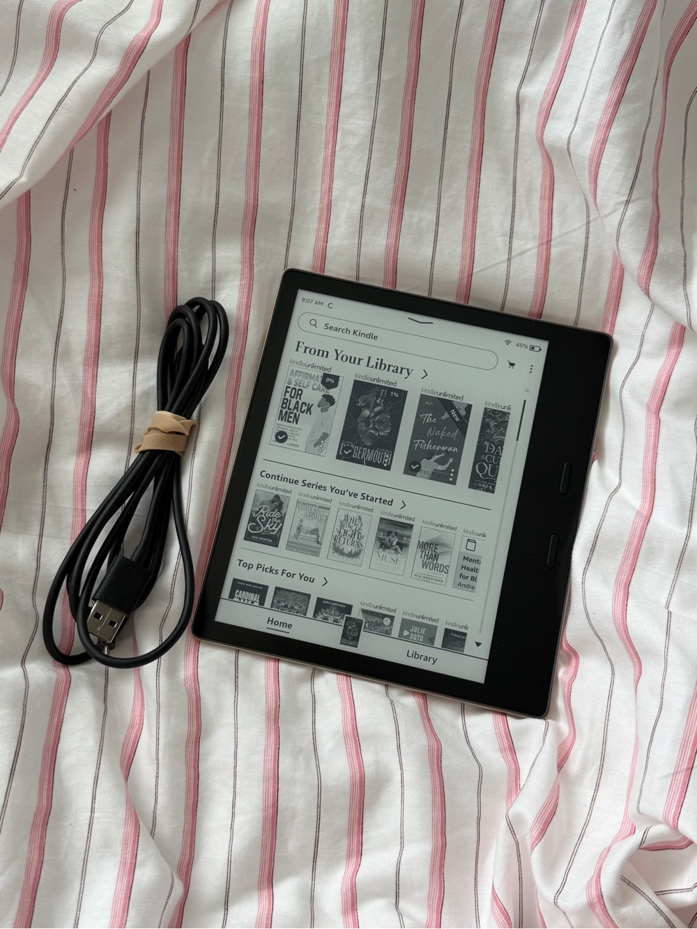 Amazon Kindle Oasis 10th Gen E-Reader
